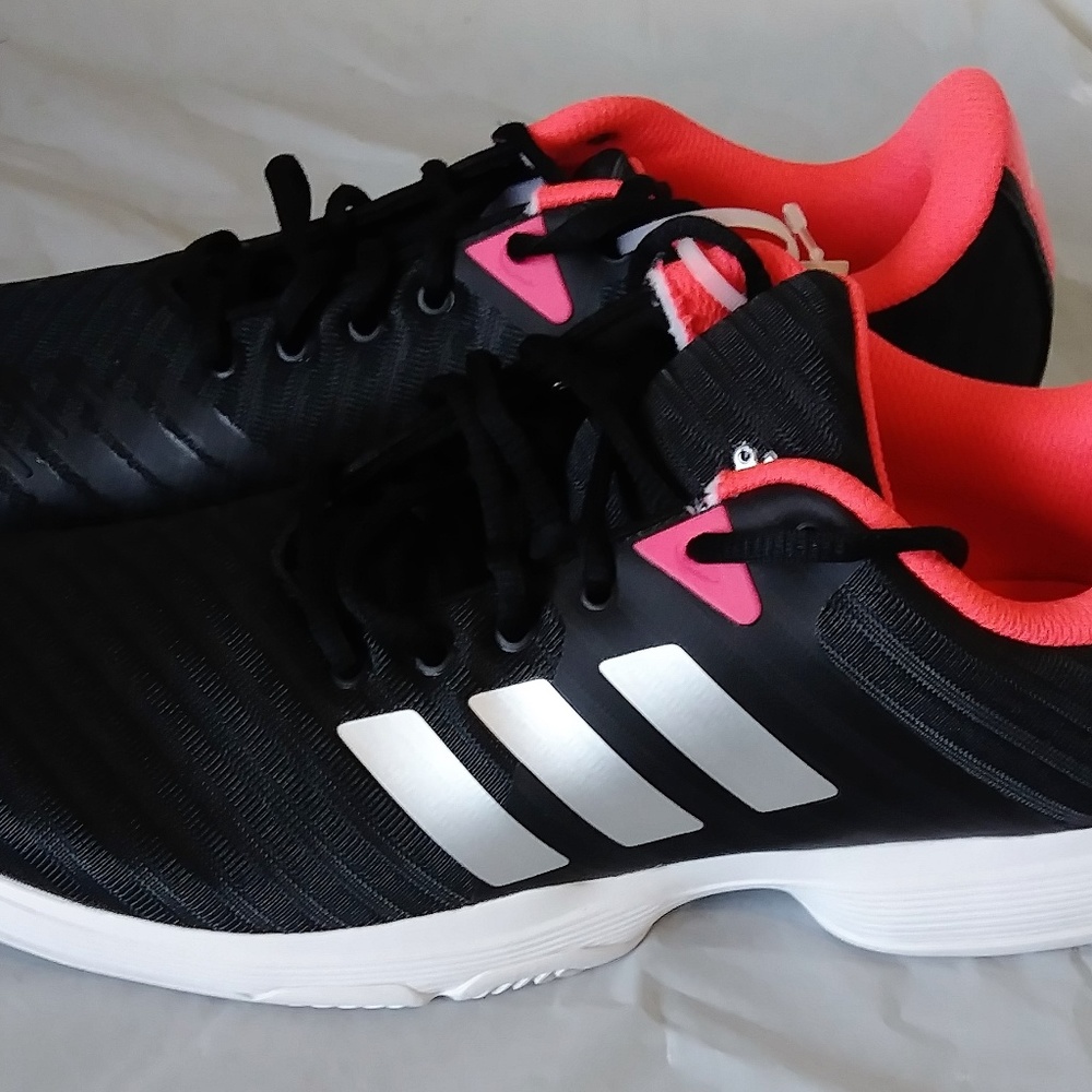 Adidas Black Men's size 10.5